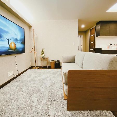 Cherry Blooming Tokyo- All Suite Boutique Hotel 东京伊樱里-中央区全套房艺术酒店 Экстерьер фото