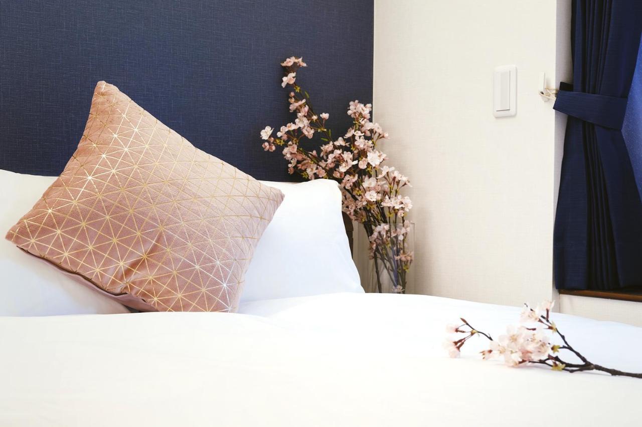 Cherry Blooming Tokyo- All Suite Boutique Hotel 东京伊樱里-中央区全套房艺术酒店 Экстерьер фото